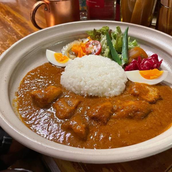 【石垣島カレーが都内上陸】「石垣島カレー南風」が新橋にオープン！