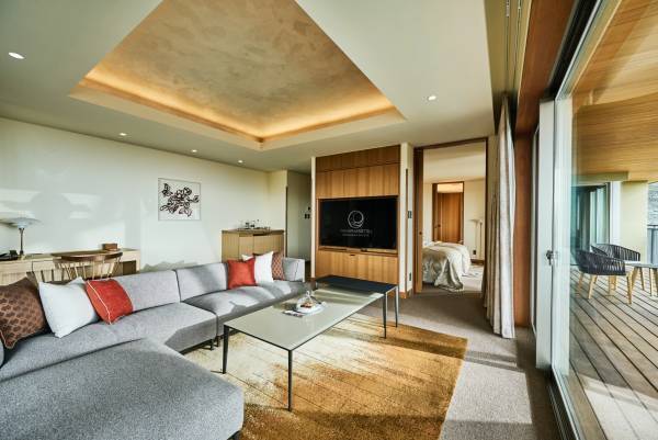 【ひらまつホテル】新緑に包まれて、「ひらまつ」と「ペリエ ジュエ」がお届けする特別な美食体験。６つのHIRAMATSU HOTELSで5月9日から6月30日まで。