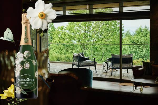 【ひらまつホテル】新緑に包まれて、「ひらまつ」と「ペリエ ジュエ」がお届けする特別な美食体験。６つのHIRAMATSU HOTELSで5月9日から6月30日まで。