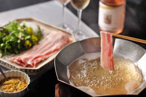 【星のや軽井沢】期間限定「シードルしゃぶしゃぶ」を提供　日本シードルマスター協会認定のアンバサダーが選定｜期間：2022年4月15日～6月30日