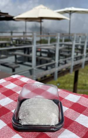 新登場！白馬産【ほおずき大福】フレッシュフルーツほおずき（糖度13～14度）と、白馬産花豆餡の新スイーツ。秋の連休で限定20個販売。