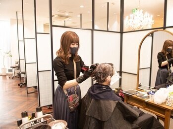 栄駅から徒歩3分！ゆったりリラックスできる個室型ヘアサロン『CHANDEUR 栄店』の情報を駅近ドットコムで公開