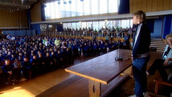 学校給食に革命を！人気シェフが子どもたちの食育問題に挑む英国ドキュメンタリー「ジェイミー・オリヴァーのスクール・ディナー」7月19日（火）よる7時～BS12 トゥエルビで放送