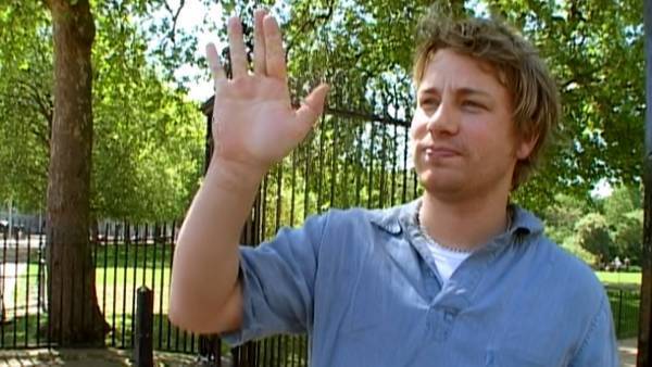 学校給食に革命を！人気シェフが子どもたちの食育問題に挑む英国ドキュメンタリー「ジェイミー・オリヴァーのスクール・ディナー」7月19日（火）よる7時～BS12 トゥエルビで放送