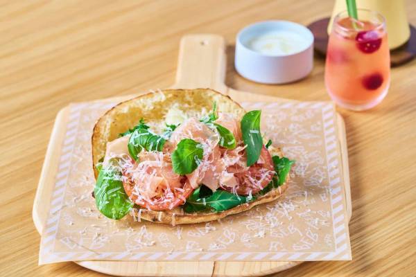 【BEB5沖縄瀬良垣】居酒屋以上 旅未満　みんなでルーズに過ごすホテル「星野リゾート　BEB5沖縄瀬良垣」 2022年7月1日グランドオープン決定