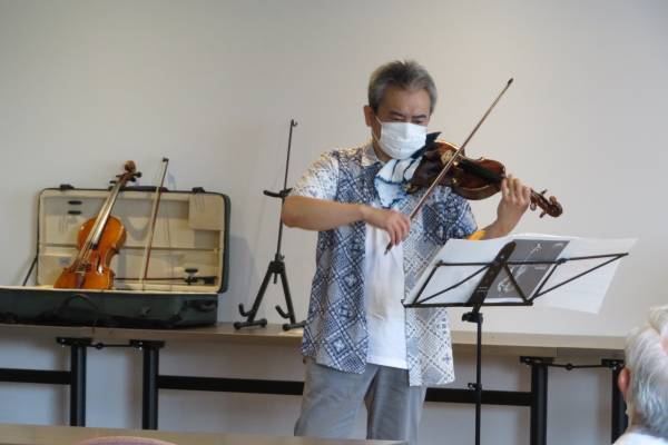 【花と音楽の融合】第2回花まつフラワーアカデミー「土曜11時の音楽会」9月17日(土)開催