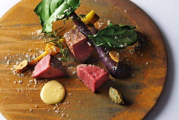 【リゾナーレ那須】メインダイニング「OTTO SETTE NASU」にて春限定のディナーコースを提供！メインは「牛肉のアロースト」│期間：2022年3月16日～5月26日