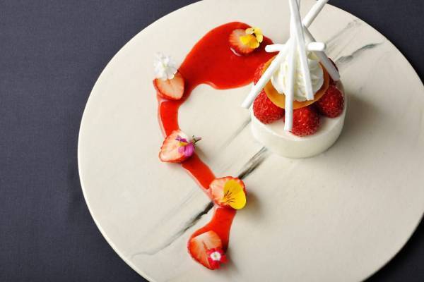 【リゾナーレ那須】メインダイニング「OTTO SETTE NASU」にて春限定のディナーコースを提供！メインは「牛肉のアロースト」│期間：2022年3月16日～5月26日