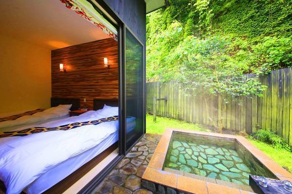 わんちゃん旅を応援！飛行機でも温泉でもずっと一緒 【わんこの宿ゆるり】がFLY WITH PET！パックプラン対象宿に