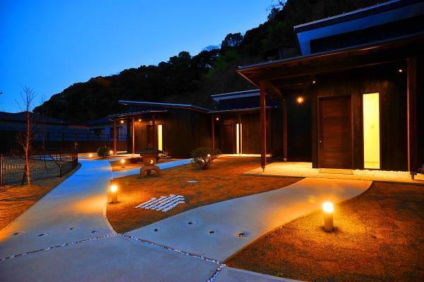 わんちゃん旅を応援！飛行機でも温泉でもずっと一緒 【わんこの宿ゆるり】がFLY WITH PET！パックプラン対象宿に