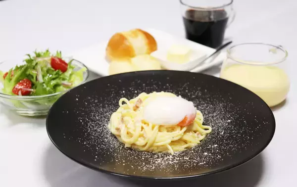 南京町すぐ！関西最大級のプロジェクションマッピングカフェ“ＳＯＲＡＹＵＭＥ”（ソラユメ）がレストランカフェに！メインの選べるコースが新発売！