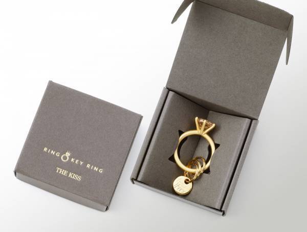 10/16（日） ブランド初 リング型キーホルダー「RING KEY RING」発売