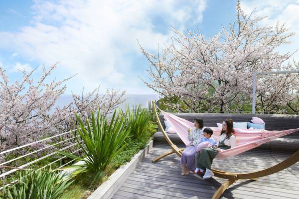【リゾナーレ熱海】三世代家族が揃って春の思い出を作る！「海と桜の三世代お花見ステイ」登場｜期間：2022年3月23日～4月5日