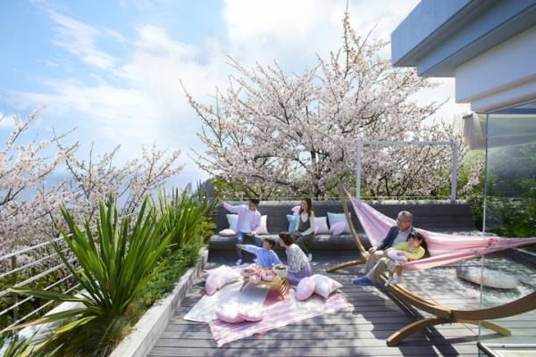 【リゾナーレ熱海】三世代家族が揃って春の思い出を作る！「海と桜の三世代お花見ステイ」登場｜期間：2022年3月23日～4月5日