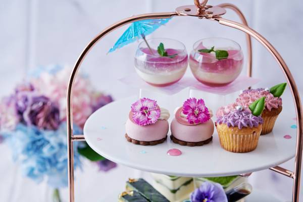 『紫陽花＆抹茶アフタヌーンティー』雨露にきらめく“紫陽花”イメージの和洋折衷スイーツを横浜、大宮にて限定販売