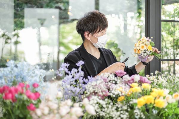 SDGsの一環として愛知県産の花を専属フローリストがセレクト販売　 1日限定イベント 「STRINGS 花マルシェ～Autumn Flowers～」開催