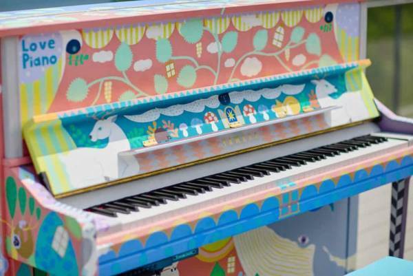 【OMO7大阪】北海道から大阪へ！星野リゾートの施設7か所を巡る「旅するLovePiano」を2か所目 OMO7大阪に設置｜期間：2022年10月1日～31日