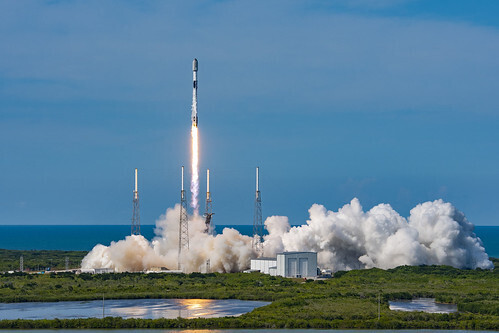 米国SpaceX社と共同運航する“宇宙散骨”事業の  ロケット打上が2023年秋頃になる見通しを発表