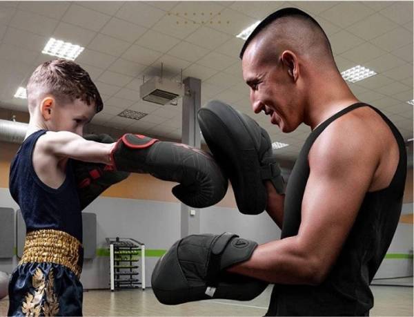 英国発ボクシングMMAブランド「RDX® SPORTS」 格闘技プロショップイサミにおける販売人気アイテムトップ３を発表！