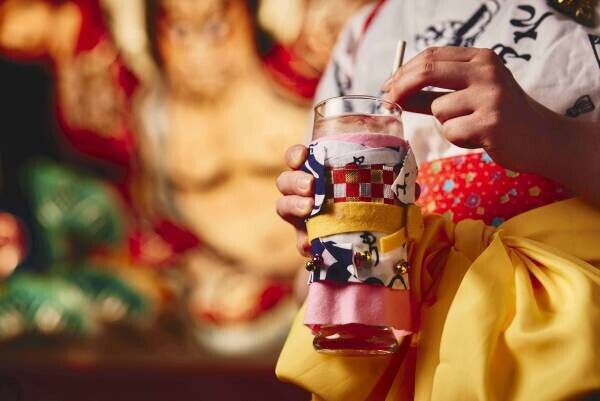 【青森屋】りんごのおやつセット「ねぶた尽くしこんびり」提供　祭りの雰囲気と合わせて満喫｜期間：2022年9月1日～11月28日