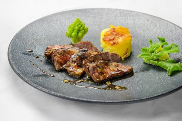 WINE CASA GRECO3号店　クリスマス特別コース　隠れ家レストランで 独創的なフレンチとワインのマリアージュを