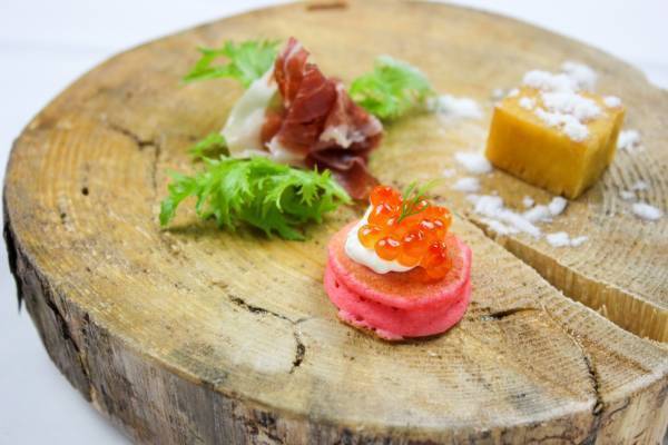 WINE CASA GRECO3号店　クリスマス特別コース　隠れ家レストランで 独創的なフレンチとワインのマリアージュを