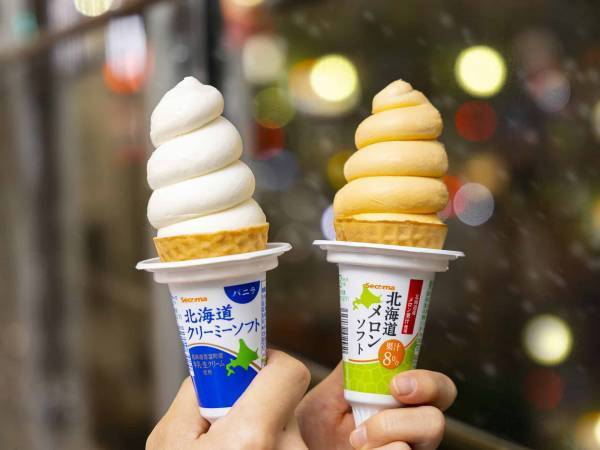 【OMO3札幌すすきの】真冬にTシャツを着てアイスを食べる「札幌あったかアイス市電」を実施 ～北海道を中心に展開するコンビニ「セイコーマート」の人気アイスをご用意～｜期間：2022年12月1日～2023年3月14日