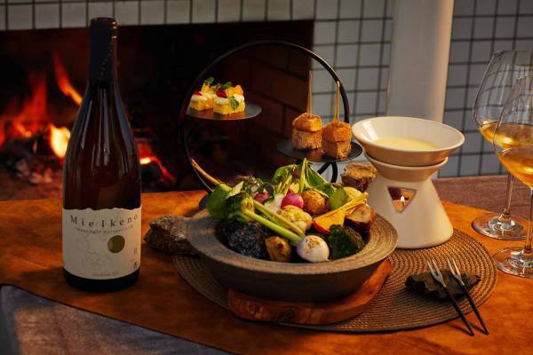 【リゾナーレ八ヶ岳】希少なワインと八ヶ岳のテロワールを堪能できる「ドメーヌ ミエ・イケノ　究極のワインステイ～冬～」提供 ～葡萄の果皮や種子を発酵、蒸留して造るグラッパとボンボンショコラもご用意～｜期間：2022年12月12日～2023年3月31日の平日限定