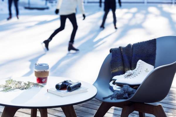 【軽井沢星野エリア】ミニカーリングやアイスジェンガーなど氷を使って楽しむイベント「軽井沢 フローズンフィールド」開催｜期間：2023年1月25日～2月28日