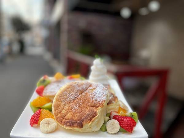 本格的なロコモコとふわふわパンケーキ！「HoaAloha/ホアアロハ」が横浜反町にオープン!!