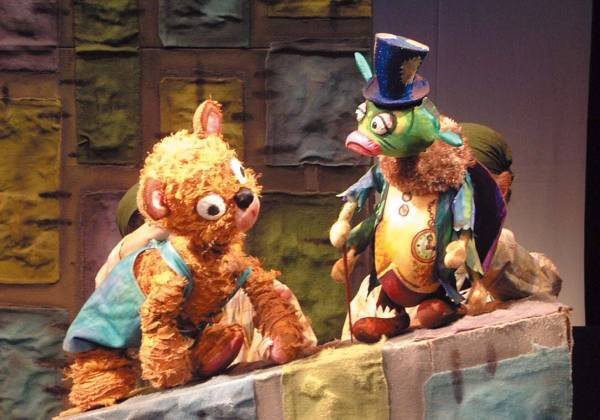 人形劇専門劇場「プーク人形劇場」50周年記念　『くまの子ウーフ/ふしぎな箱』上演決定　カンフェティでチケット発売