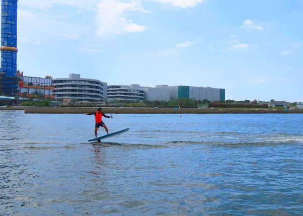 biid（ビード）【プールサイドBBQの予約受付開始】「カフェ&ダイニング ヘミングウェイ大阪」で、海を眺めてプールサイドBBQ！