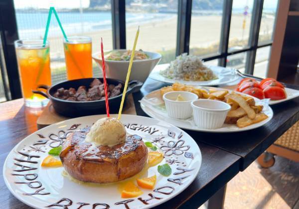 biid（ビード）【お食事10％OFF！】カフェ＆バー ヘミングウェイ江ノ島にて「湘南ふじさわキュンとする旅割」のキャンペーンを開始しました！