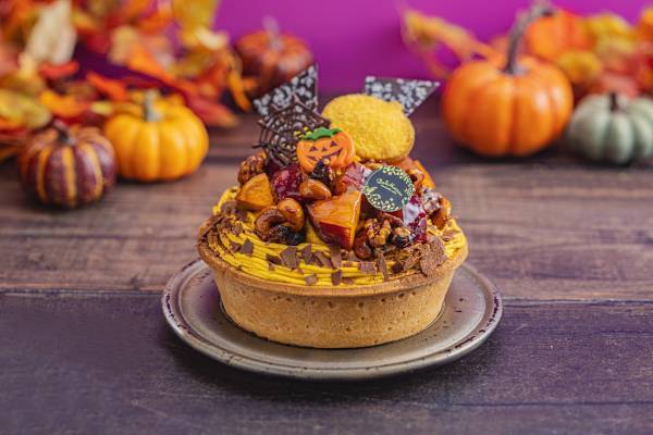 ＼HappyHalloween／ラ・メゾンのかぼちゃのタルト販売中
