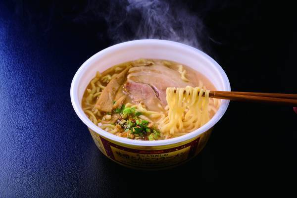 【近畿圏ライフ】ライフに行列ができるかも！？冷えた体をホッと温めるプレミアムな味わいの「ヤマダイ　あご入りだしの味噌とんこつラーメン」を新発売