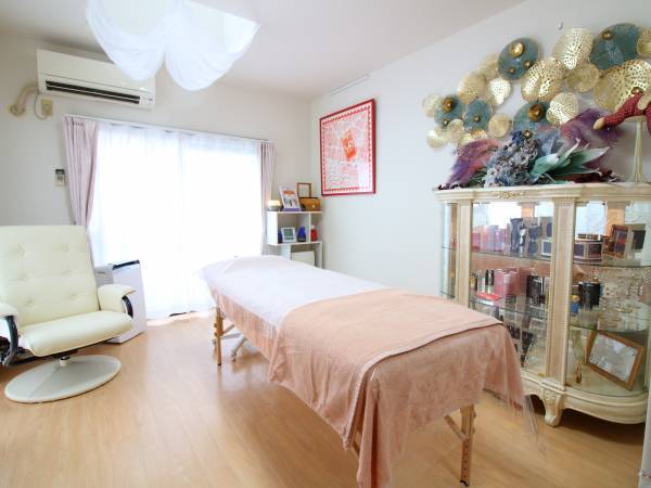 桜山駅より徒歩1分『GARA Bellissimo』は刺さない「エアバリ」でプルプル美肌を叶えてくれるエステサロン。Findサービスで情報を公開中