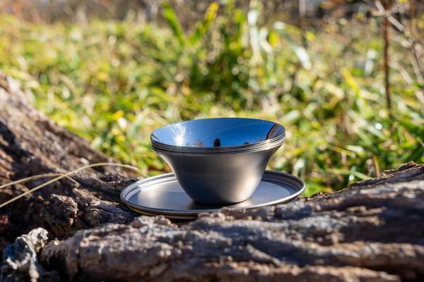 チタン製盃を極限まで磨き上げた「鏡面鬼磨 TibiTibi」の9月の販売数が、4～8月の300%を達成！！