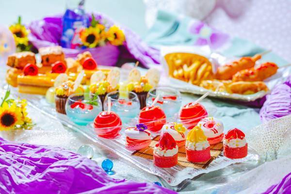 横浜・大宮で『夏祭りアフタヌーンティー』花火や水ヨーヨー、金魚すくいやかき氷などの和洋折衷スイーツを販売