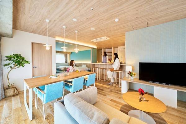 「星野リゾート BEB5（ベブファイブ）沖縄瀬良垣」 2022年7月1日、いよいよグランドオープン！～みんなでルーズに「よんな～ ちゅライフ」を過ごせるホテル～