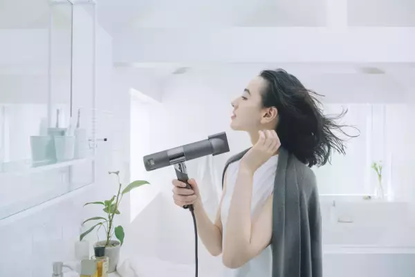 ココロとカラダを見つめる家電ブランド、AiMY（エイミー）より有名ヘアサロン監修の速乾軽量ドライヤー「エイミー ビュートリート プロ」を発売
