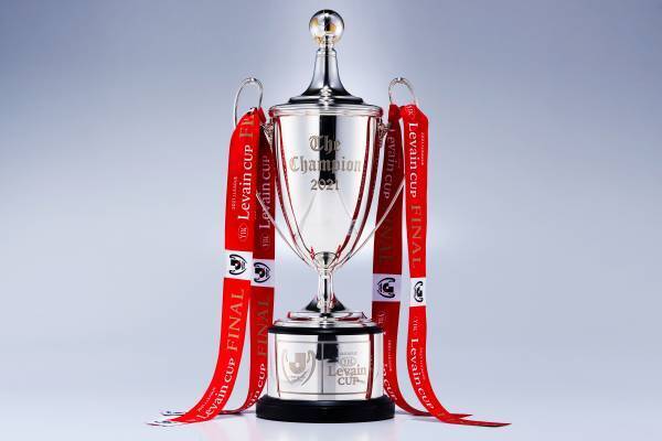 【HUB GRAMPUS PUB MIRAI TOWER店】名古屋グランパス創立30 周年記念企画　オリジナルタワーカクテル販売 & ルヴァンカップ展示開始!!