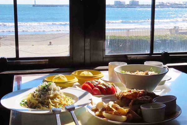 biid（ビード）【江ノ島 シルバーウィークおすすめスポット】BBQや秋のマリンアクティビティが楽しめる施設「ちょっとヨットビーチマリーナ江ノ島」でお得に旅を満喫！