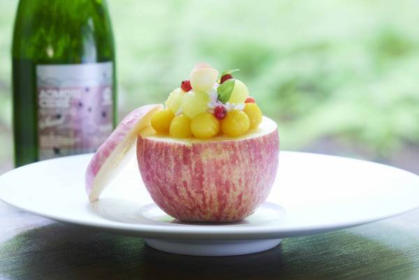 【奥入瀬渓流ホテル】渓流沿いで30種類のシードルが楽しめる「奥入瀬シードルフェス」実施｜期間：2022年7月1日～8月31日