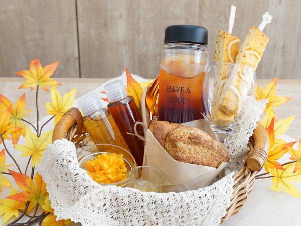 「紅茶の日」はハニーティーを楽しもう 選ぶのは紅茶の種類だけじゃない！ 蜂蜜専門店が提案する紅茶に合う蜂蜜8選