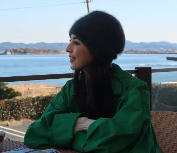 俳優 柳ゆり菜が、映画のようなスケール感の海に圧倒！「NEXT TRIP ～千葉・南房総ぶらり自転車たび～」3月31日（木）よる９時からBS12で放送！