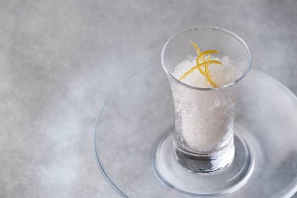 厳選鮑や新鮮な雲丹、国産牛フィレなど豪華食材を貸切邸宅で優雅に楽しむ忘年会 『贅を尽くした忘年会プラン』販売