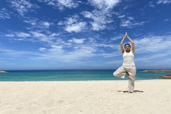 ウェルネスプログラム モーニングヨガスタート