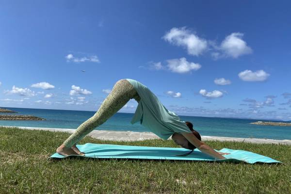 ウェルネスプログラム モーニングヨガスタート