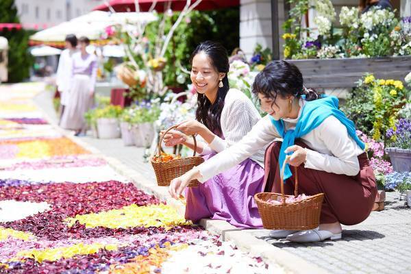 【リゾナーレ八ヶ岳】160mの花の回廊が2022年も登場！「回廊の花咲くリゾナーレ」開催｜期間：2022年4月29日～5月22日