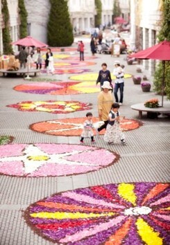 【リゾナーレ八ヶ岳】160mの花の回廊が2022年も登場！「回廊の花咲くリゾナーレ」開催｜期間：2022年4月29日～5月22日